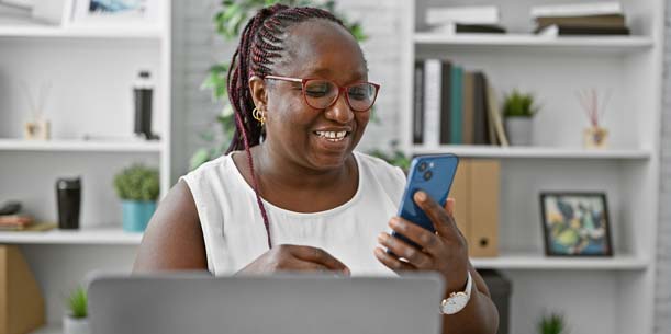 vitta_site_2024_agendamento_popup_vitta_mulher_cell